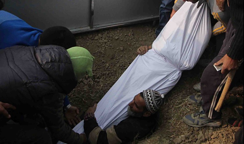 Another Kashmiri succumbs, death toll reaches 96