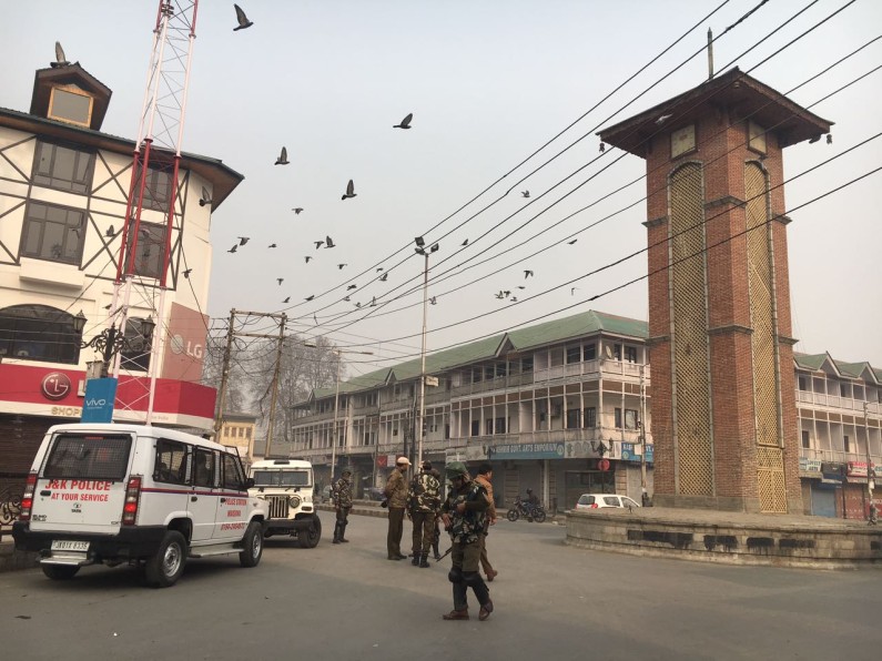 Kashmir: Restrictions to foil ‘freedom march’