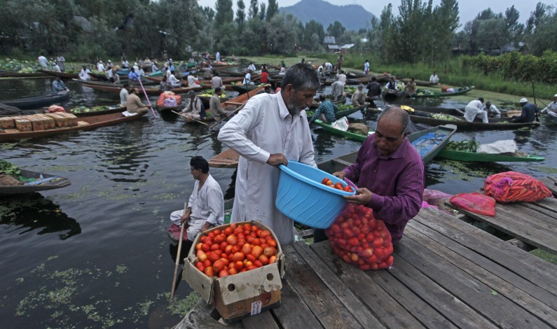 Floating Veg Market