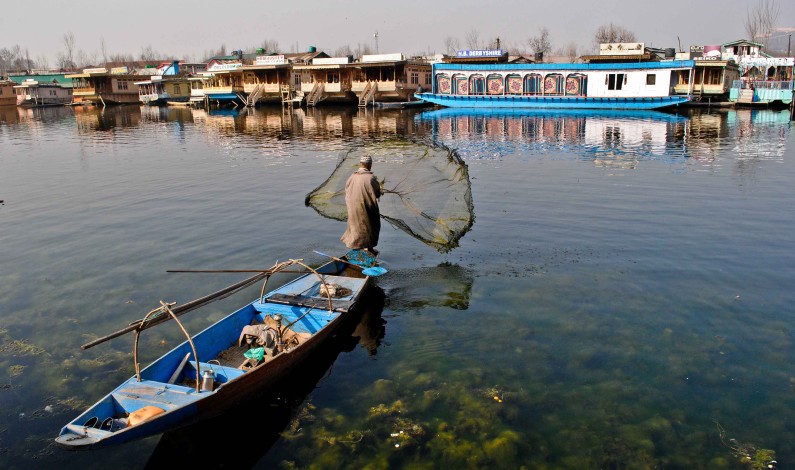 Relocation of houseboats: A dull premise Relocation of houseboats: A dull premise