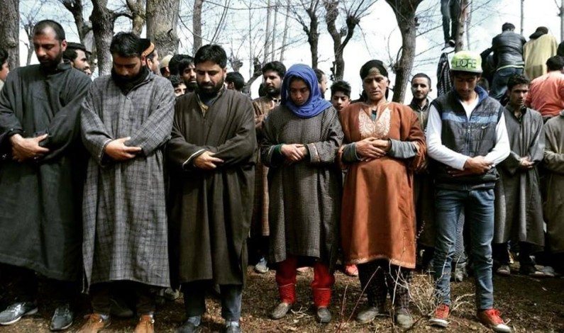 Picture of 2 ladies offering funeral prayers of LeT militant in Shopian evokes mixed emotions